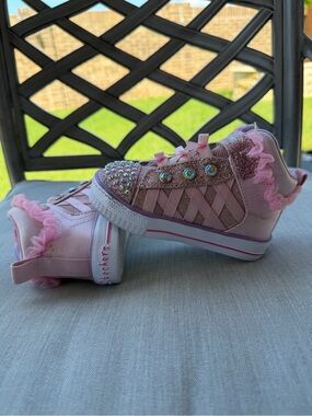 Skechers Light Up, Pink Glitter Ruffle Kids' Sneakers size 6